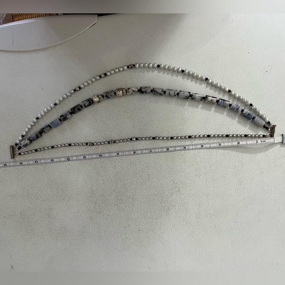 Handmade freshwater pearl, agate, and skull triple strand necklace 💀💀💀 - Picture 3 of 6